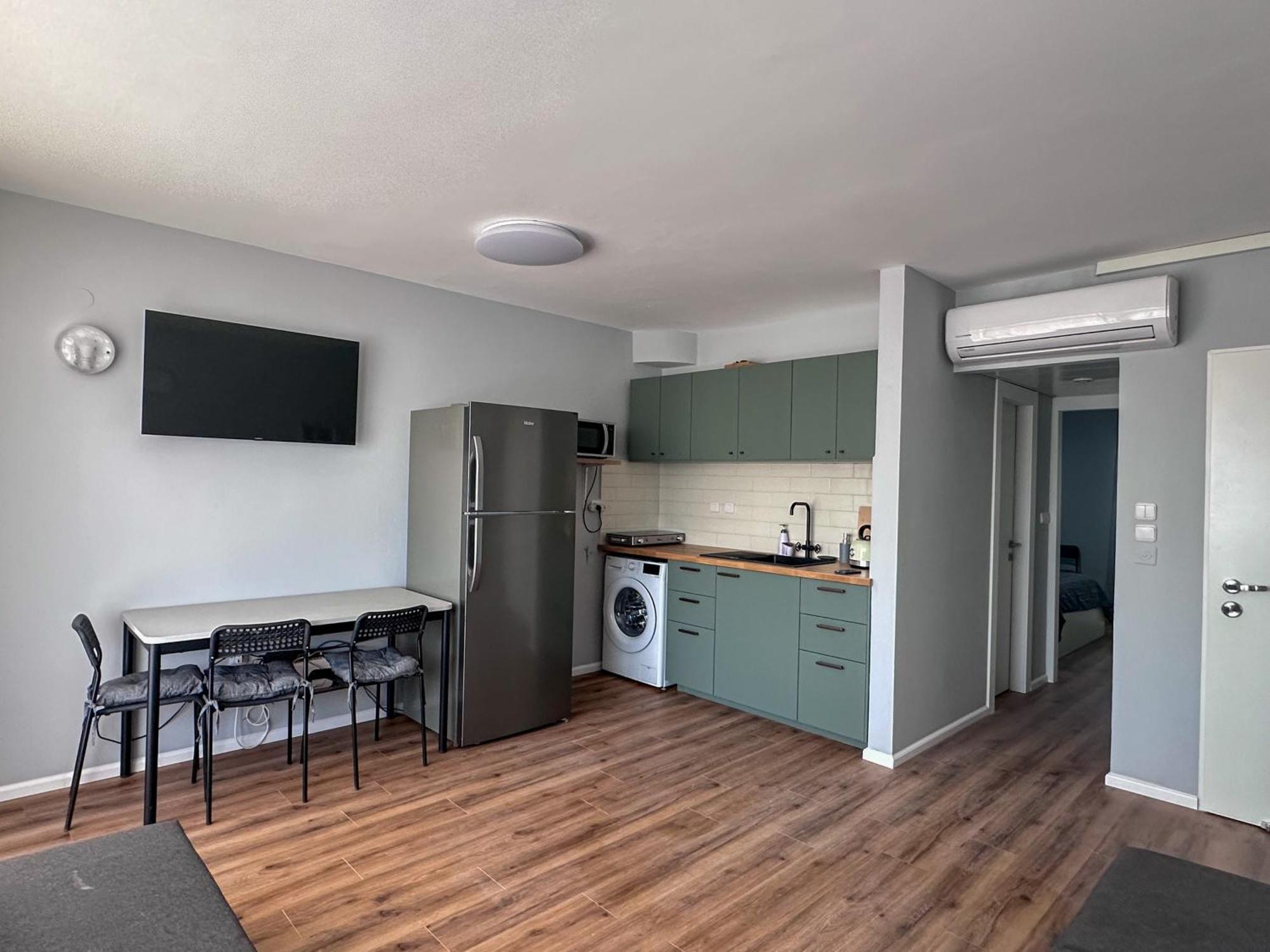 - Lev 3 Apartment *
